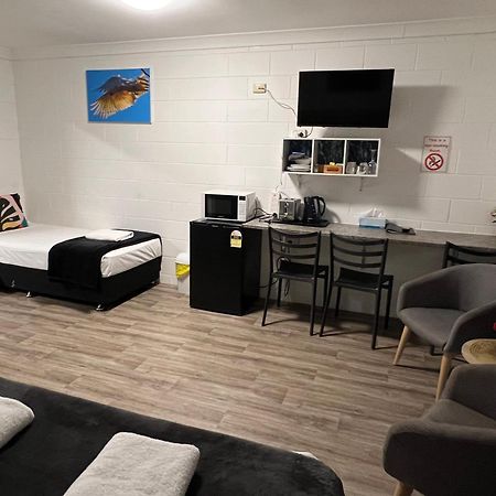 Spanish Lace Motor Inn Townsville Exterior photo